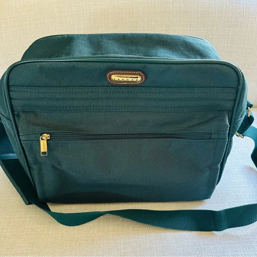 Vintage Jaguar men’s weekender Bag. Teal Messenger Bag